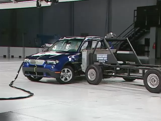 Crash Test 2008 BMW X3