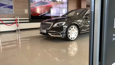 Mercedes Maybach S560